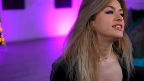 Naya online show from March 2026 08:23:02 PM