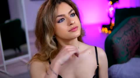 Naya online show from March 2026 07:14:01 PM