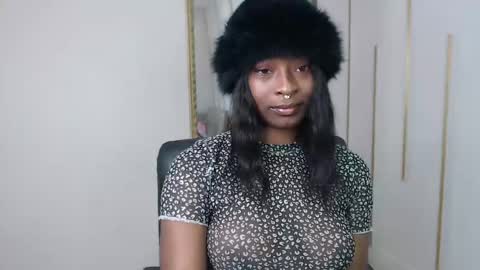 Nayaris 3 online show from May 2026 03:53:02 PM