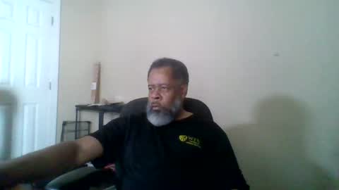 Snapshot of ncmale2021 chatting on September 2025 06:44:02 PM Terry online show from September 2025 06:44:02 PM