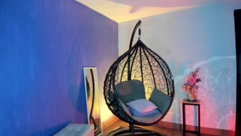 Nefertari online show from January 2025 11:39:01 AM