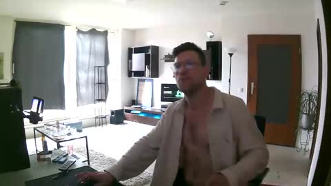 Sebastian online show from April 2026 12:07:02 PM