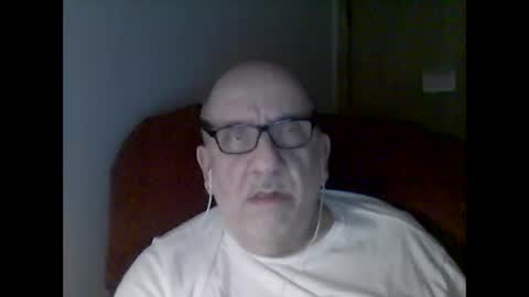 Tom online show from January 2026 02:02:02 AM