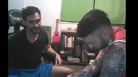 Nek y Ema online show from December 2025 02:49:01 AM