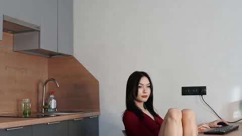 Snapshot of neferpitaa chatting on February 2026 05:06:02 AM Kemi online show from February 2026 05:06:02 AM