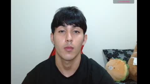 Neithanzyn online show from November 2025 07:49:02 PM