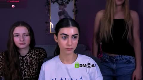 Snapshot of nekky_mouse chatting on February 2026 10:33:01 AM Meow online show from February 2026 10:33:01 AM