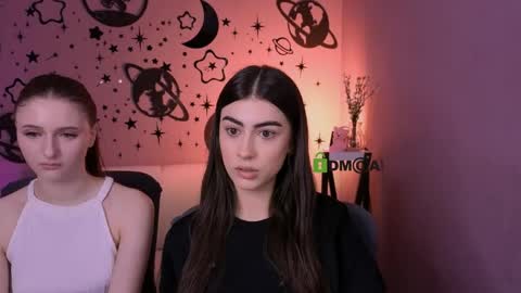 Snapshot of nekky_mouse chatting on April 2026 09:25:01 AM Meow online show from April 2026 09:25:01 AM