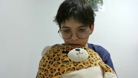 neko_cute online show from February 2026 11:43:01 PM