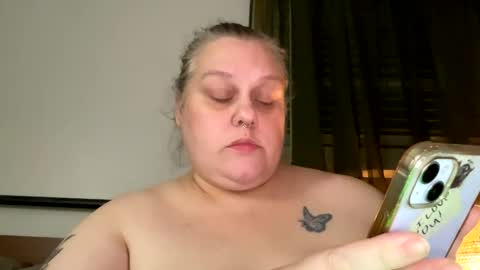 Nellie Atlas online show from October 2025 02:52:01 AM