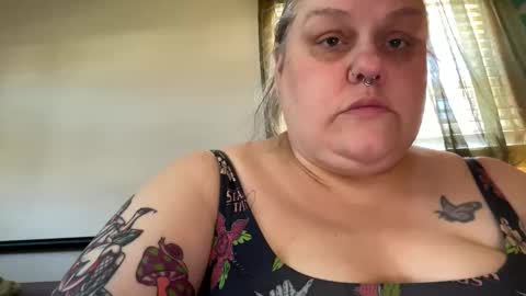 Nellie Atlas online show from May 2026 03:20:02 PM
