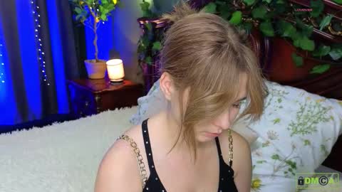 Snapshot of nellie_moans chatting on November 2025 02:50:02 PM Nellie online show from November 2025 02:50:02 PM