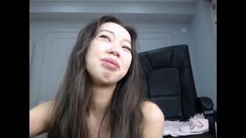 Snapshot of nellybreeze chatting on January 2025 04:41:01 AM Nelly online show from January 2025 04:41:01 AM