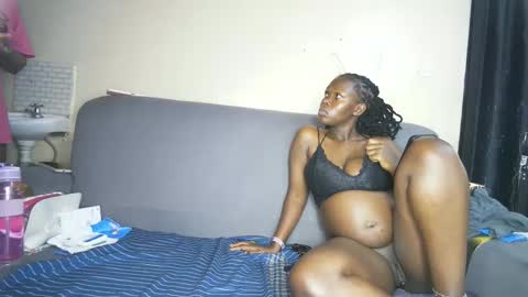 nellyeluxe online show from March 2026 11:28:02 AM