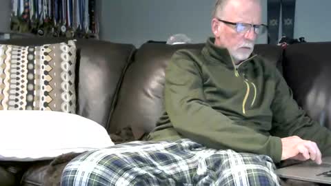 Snapshot of neman4u2c chatting on December 2025 01:00:01 AM Jack online show from December 2025 01:00:01 AM