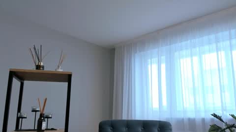 Leone online show from February 2026 07:51:01 AM