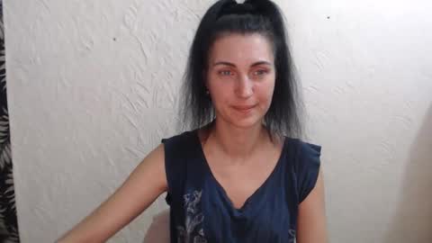 Nensy online show from April 2026 02:15:02 PM