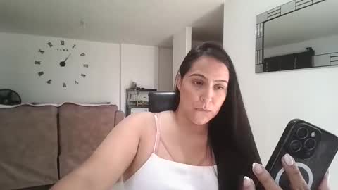 kelly lopez online show from October 2025 06:07:02 PM