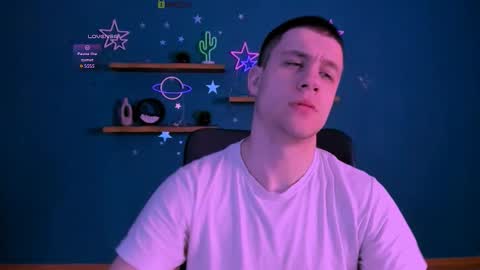 neo_raze_ online show from March 2026 07:53:01 PM