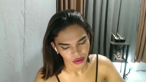 neomi online show from May 2026 06:47:01 PM