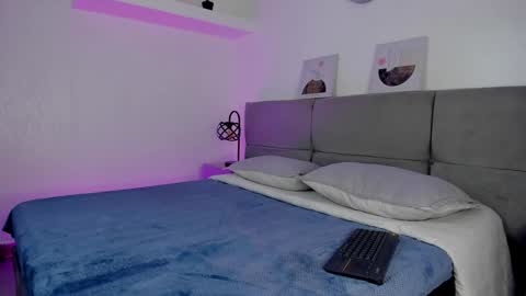 Snapshot of neoraptis chatting on December 2024 08:00:02 PM NeoRaptis jhonatan online show from December 2024 08:00:02 PM