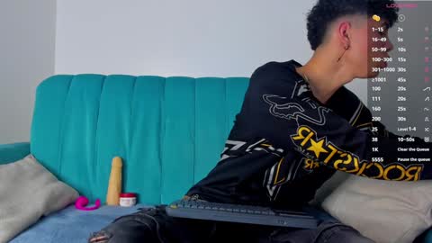 Snapshot of neoraptis chatting on January 2025 08:26:01 PM NeoRaptis jhonatan online show from January 2025 08:26:01 PM