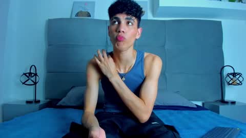 Snapshot of neoraptis chatting on February 2025 09:13:02 PM NeoRaptis jhonatan online show from February 2025 09:13:02 PM