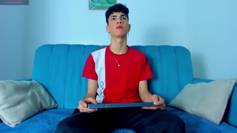 Snapshot of neoraptis chatting on February 2025 08:53:02 PM NeoRaptis jhonatan online show from February 2025 08:53:02 PM