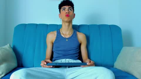 Snapshot of neoraptis chatting on March 2025 09:26:02 PM NeoRaptis jhonatan online show from March 2025 09:26:02 PM