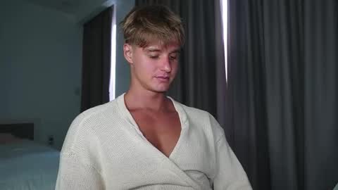 Snapshot of neoverse chatting on April 2026 06:55:02 AM Sonya online show from April 2026 06:55:02 AM