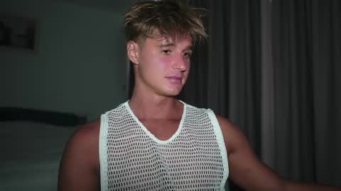 Snapshot of neoverse chatting on April 2026 09:54:01 AM Sonya online show from April 2026 09:54:01 AM