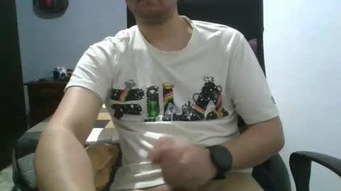 Snapshot of nerdxxx94 chatting on January 2026 05:23:02 AM MrBull online show from January 2026 05:23:02 AM