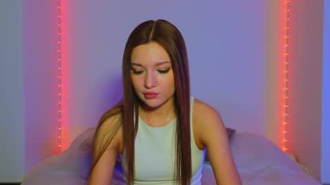 Nessa online show from January 2025 09:13:01 PM