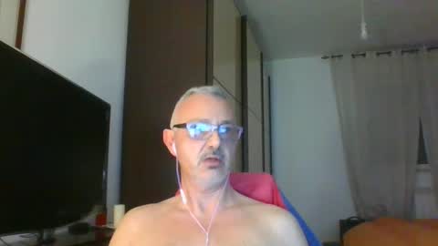 nevenerabis online show from February 2025 08:15:01 PM