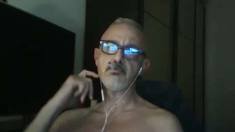 nevenerabis online show from November 2025 06:39:01 PM