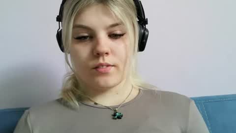 Snapshot of never_enoughh chatting on July 2026 06:10:01 AM never_enoughh online show from July 2026 06:10:01 AM