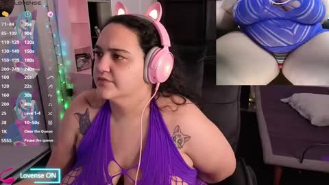 Snapshot of nevermakeawish chatting on February 2025 09:57:01 PM Wishs Playground online show from February 2025 09:57:01 PM