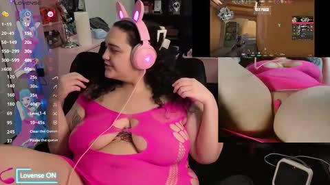 Snapshot of nevermakeawish chatting on February 2025 07:03:02 PM Wishs Playground online show from February 2025 07:03:02 PM