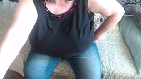Lilly  online show from May 2026 04:39:01 AM