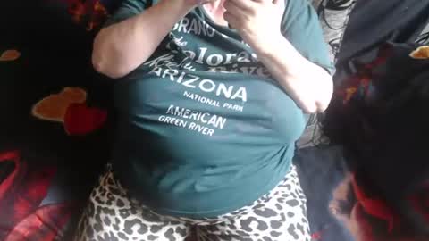Snapshot of new_milf chatting on July 2026 02:19:01 PM Lilly online show from July 2026 02:19:01 PM
