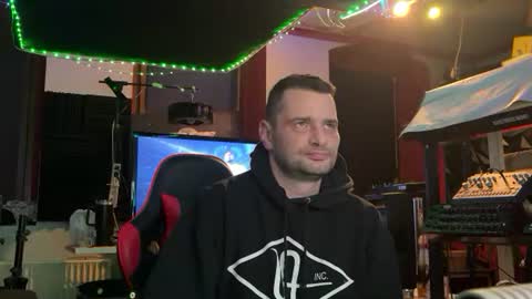 Snapshot of newcouple2023 chatting on December 2025 06:35:02 PM newguy2025 online show from December 2025 06:35:02 PM