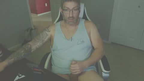 Snapshot of newevo chatting on March 2026 10:43:02 PM newevo online show from March 2026 10:43:02 PM