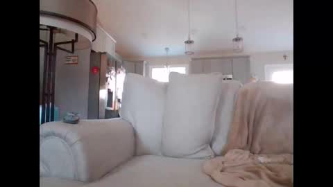 Snapshot of newhallboxer chatting on December 2024 02:47:02 PM newhallboxer online show from December 2024 02:47:02 PM