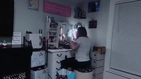 Snapshot of newlywedz4629 chatting on November 2025 06:02:02 AM Newlywedz online show from November 2025 06:02:02 AM