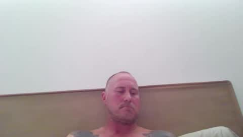 Snapshot of newportman1030 chatting on June 2026 07:51:02 PM amandandhisgirl online show from June 2026 07:51:02 PM
