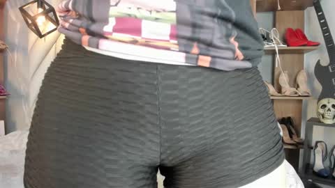 Milena online show from March 2025 02:56:01 PM