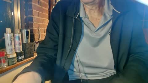 Snapshot of nfgwholoves2cum chatting on January 2025 10:51:02 PM NFG Nice Friendly Guy Dick online show from January 2025 10:51:02 PM