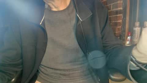 Snapshot of nfgwholoves2cum chatting on February 2025 03:02:02 AM NFG Nice Friendly Guy Dick online show from February 2025 03:02:02 AM