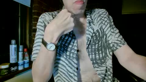 Snapshot of nfgwholoves2cum chatting on March 2025 03:17:01 AM NFG Nice Friendly Guy Dick online show from March 2025 03:17:01 AM