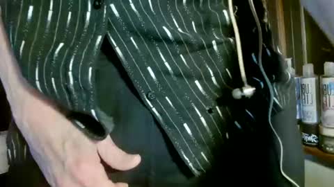 Snapshot of nfgwholoves2cum chatting on March 2025 01:05:01 AM NFG Nice Friendly Guy Dick online show from March 2025 01:05:01 AM